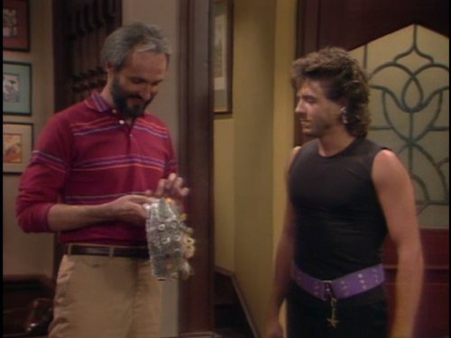 Still of Michael Gross and Scott Valentine in Family Ties (1982)