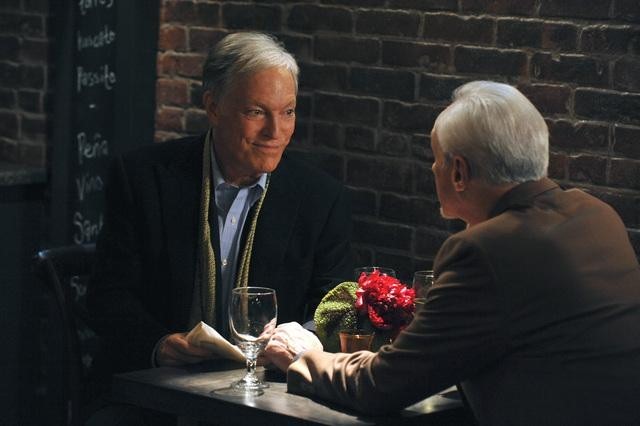 Still of Richard Chamberlain and Michael Gross in Brothers & Sisters (2006)