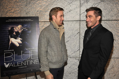 Ryan Gosling and Jake Gyllenhaal at event of Blue Valentine (2010)