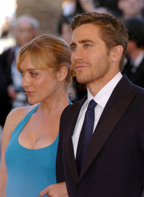 Chloë Sevigny and Jake Gyllenhaal at event of Zodiac (2007)