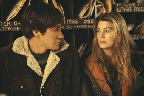 Still of Jake Gyllenhaal and Ellen Pompeo in Moonlight Mile (2002)