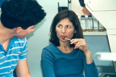 Still of Catherine Keener and Jake Gyllenhaal in Lovely & Amazing (2001)