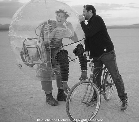 Still of Beau Flynn and Jake Gyllenhaal in Bubble Boy (2001)