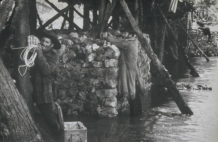 Still of Clint Eastwood and Eli Wallach in Geras, blogas ir bjaurus (1966)