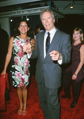 Clint Eastwood and Dina Eastwood at event of Space Cowboys (2000)