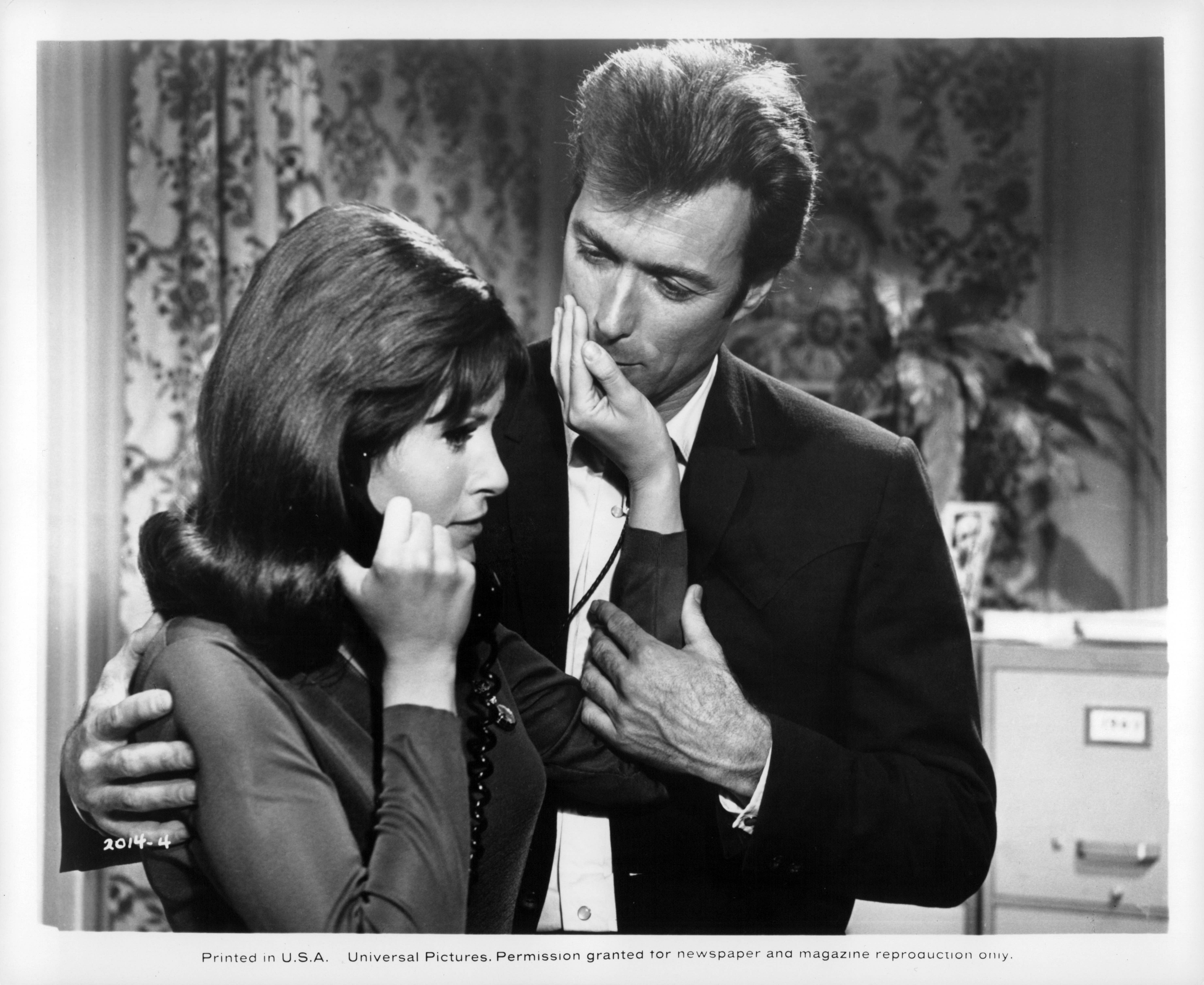 Still of Clint Eastwood and Susan Clark in Coogan's Bluff (1968)