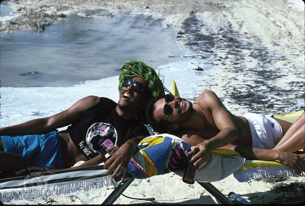 Still of Billy Crystal and Gregory Hines in Running Scared (1986)