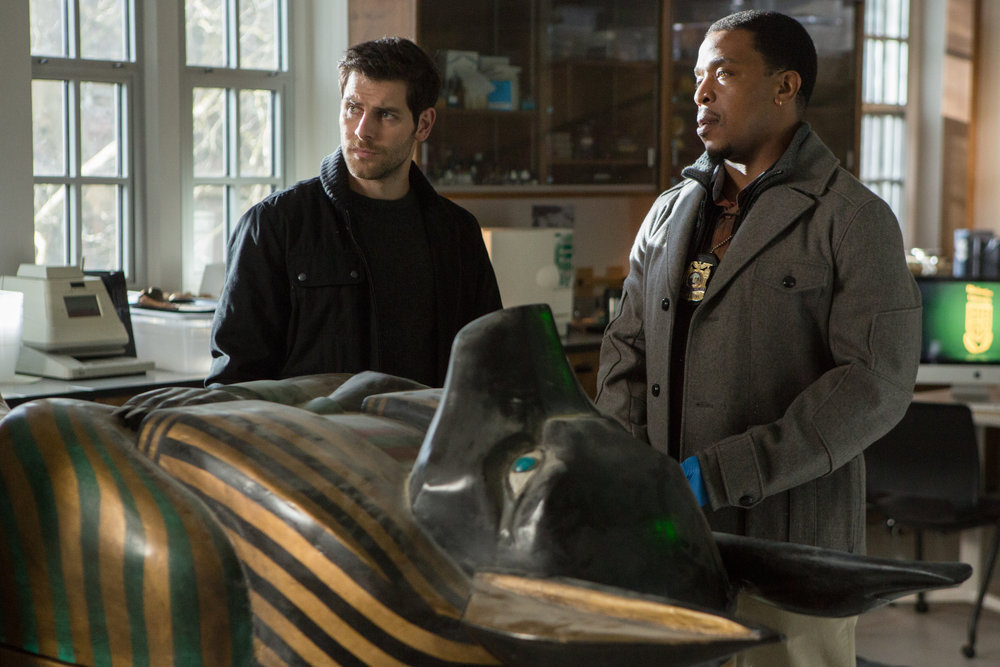 Still of Russell Hornsby and David Giuntoli in Grimm (2011)