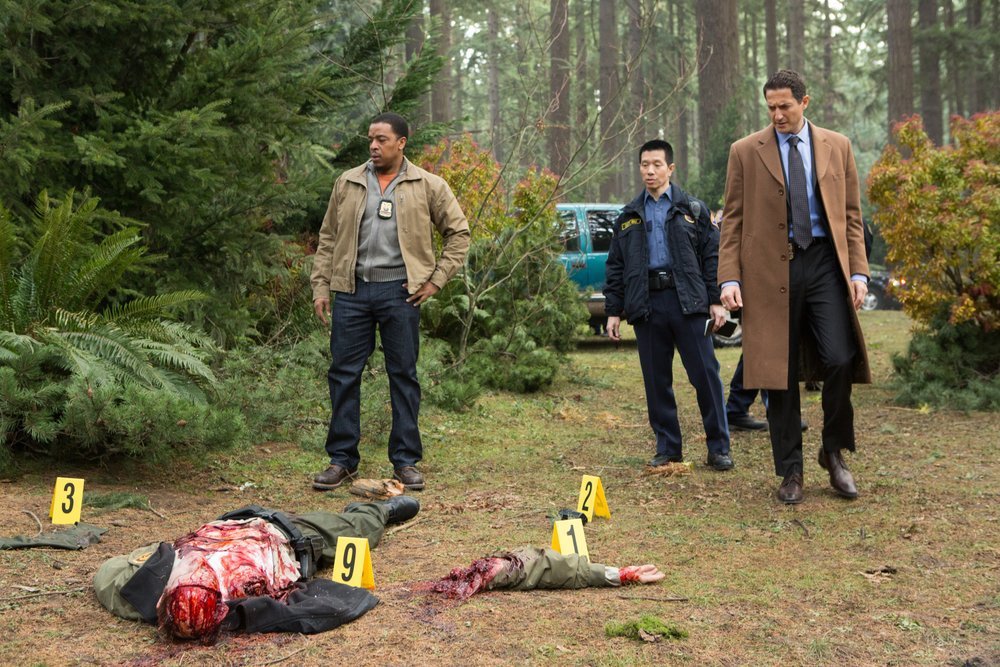 Still of Russell Hornsby, Reggie Lee and Sasha Roiz in Grimm (2011)