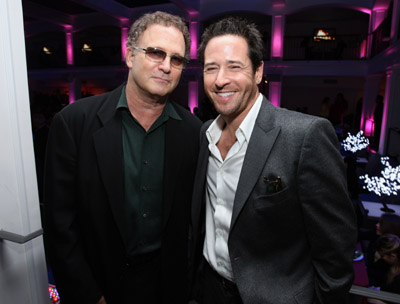 Albert Brooks and Rob Morrow at event of The Bucket List (2007)