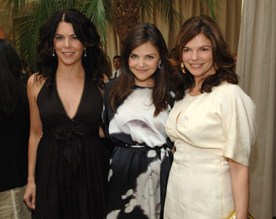 Jeanne Tripplehorn, Ginnifer Goodwin and Lauren Graham