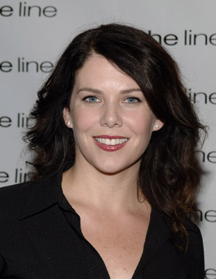 Lauren Graham at event of Ties jausmu riba (2005)