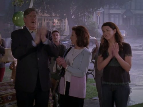 Still of Edward Herrmann, Kelly Bishop and Lauren Graham in Gilmore Girls (2000)