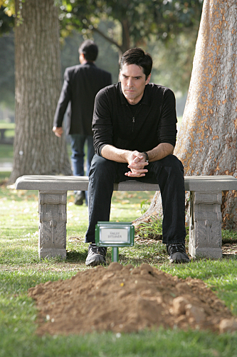 Still of Thomas Gibson in Nusikalstami protai (2005)