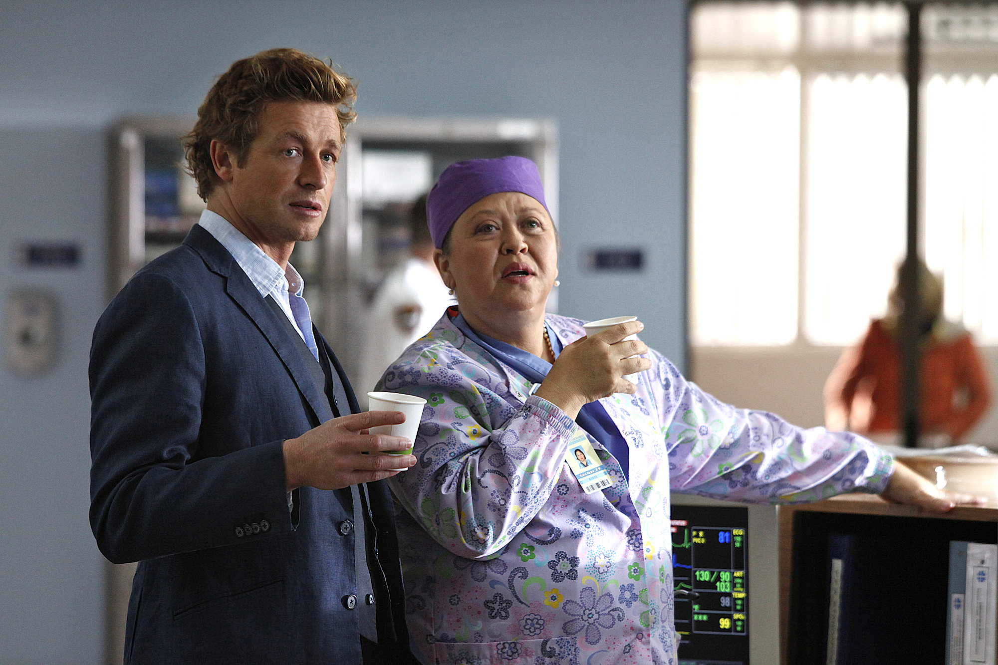 Still of Simon Baker and Amy Hill in Mentalistas (2008)