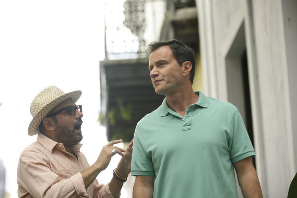 Still of Tim DeKay and Willie Garson in Aferistas (2009)