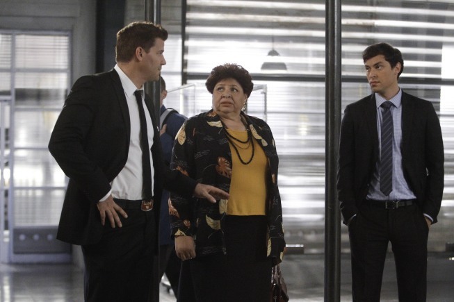 Still of David Boreanaz, Patricia Belcher and John Francis Daley in Kaulai (2005)