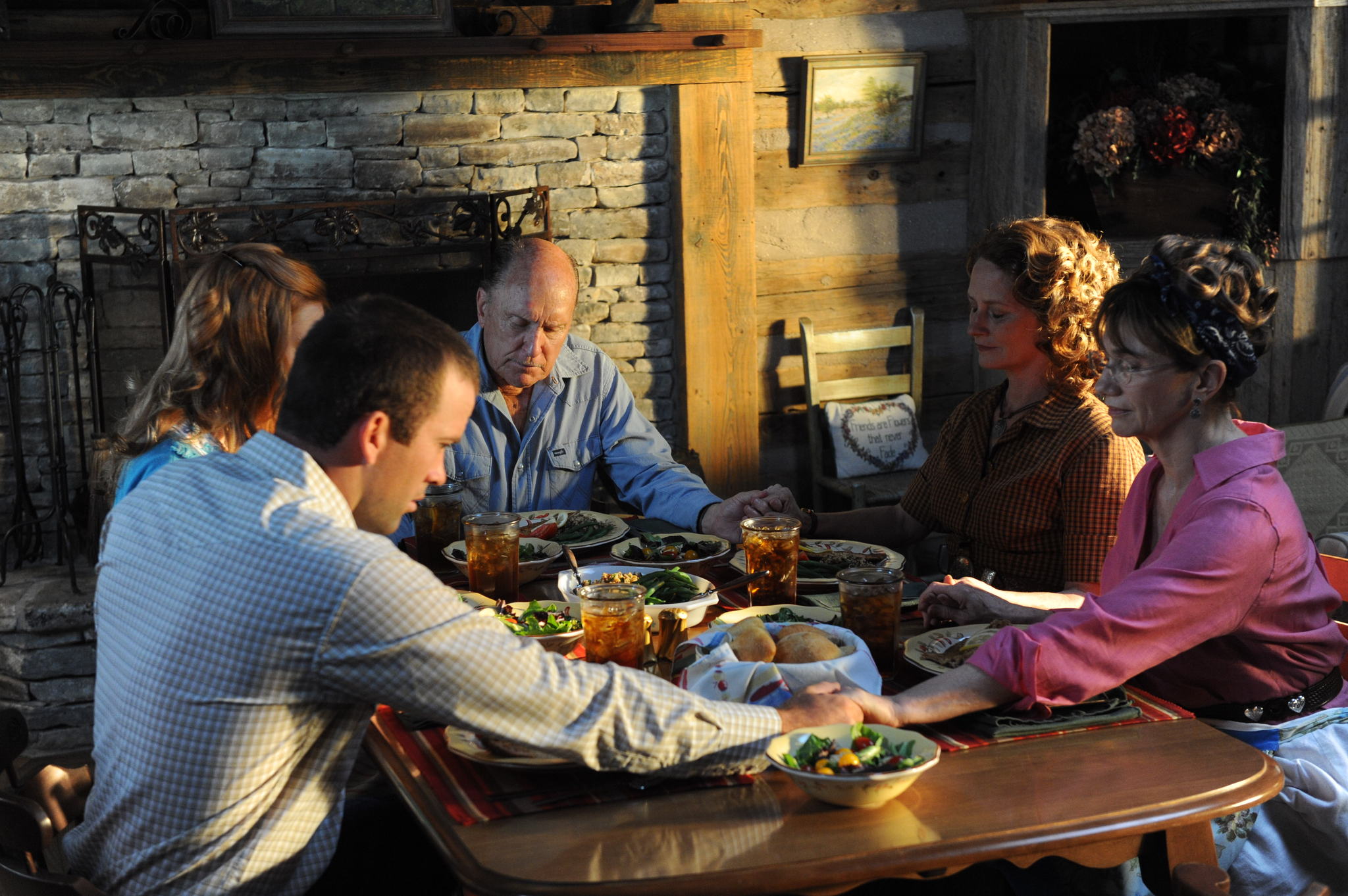 Still of Robert Duvall, Lucas Black and Melissa Leo in Seven Days in Utopia (2011)