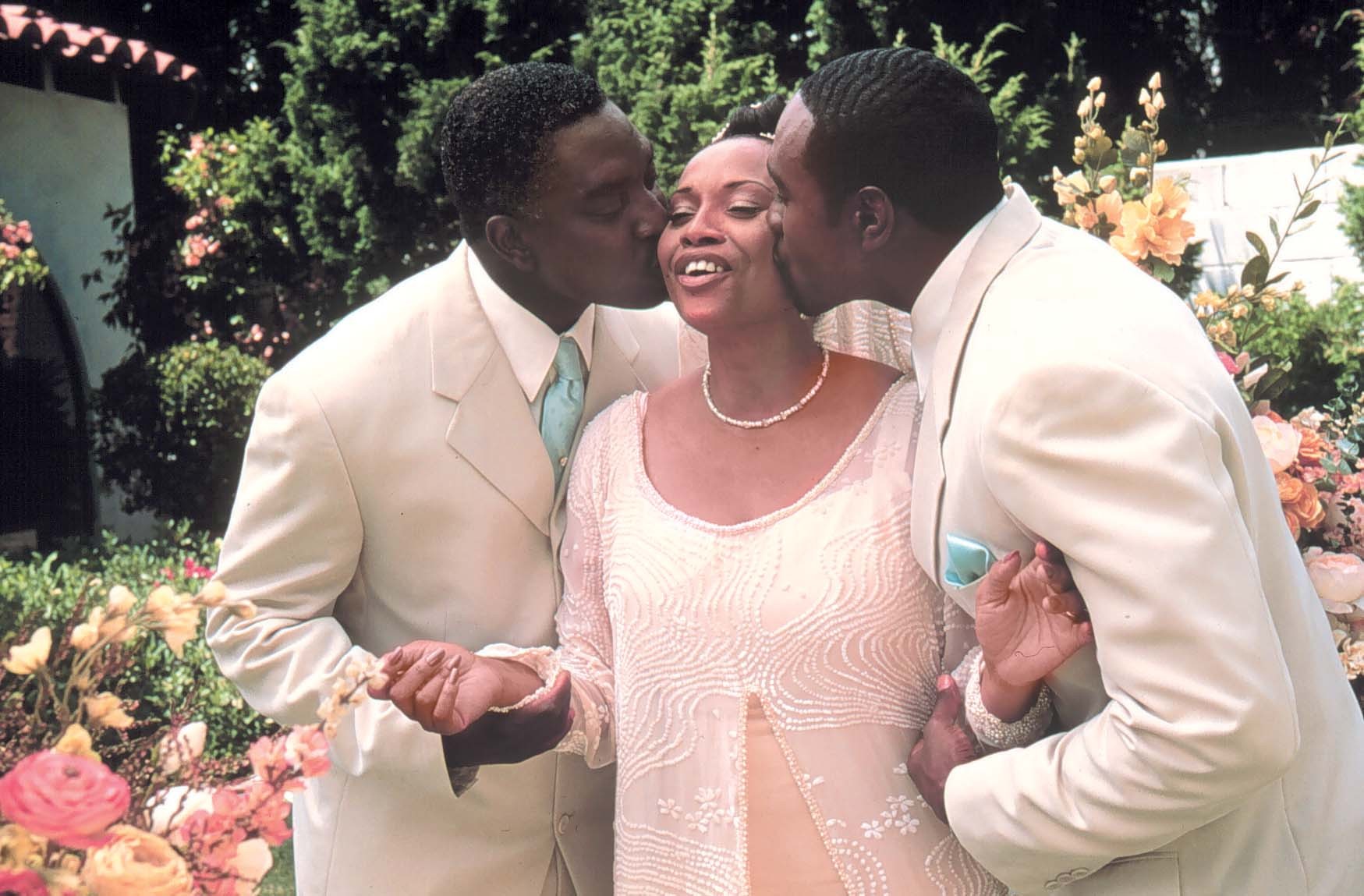 Still of Morris Chestnut and Jenifer Lewis in The Brothers (2001)