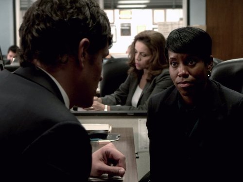 Still of Regina King and Tom Everett Scott in Southland (2009)