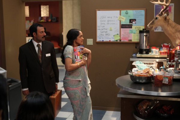 Still of Rizwan Manji and Anisha Nagarajan in Outsourced (2010)