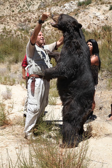 Andre Alexsen Director /Host Wild Animal handler trainer