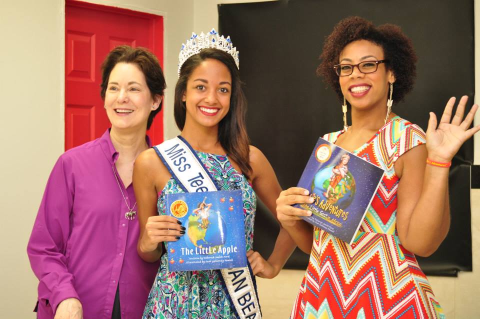 Ford, Dakota Jordan Peoples, and Prana Songbird at book signing, film and finger printing event in Naples, Florida. (summer 2015)