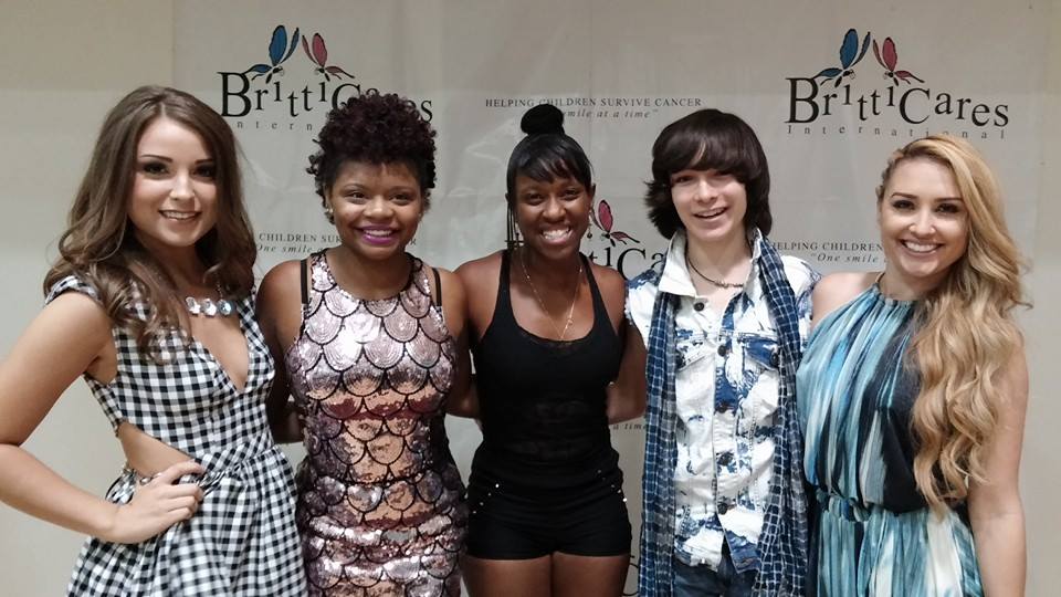 Celebrity Judges and hostess for Vocal SuperStar Competition. (L to R) Madison Hill (Live Life and Win, iCarly, Lockdown), Ny'Aira Collins, Sade Champagne, Dalton Cyr, & Nikki Flores.