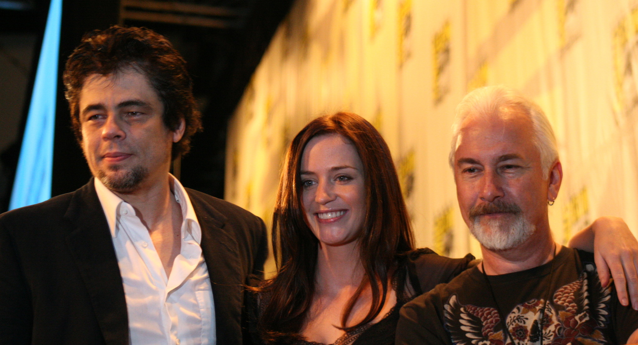 Rick Baker, Benicio Del Toro and Emily Blunt at event of Vilkolakis (2010)