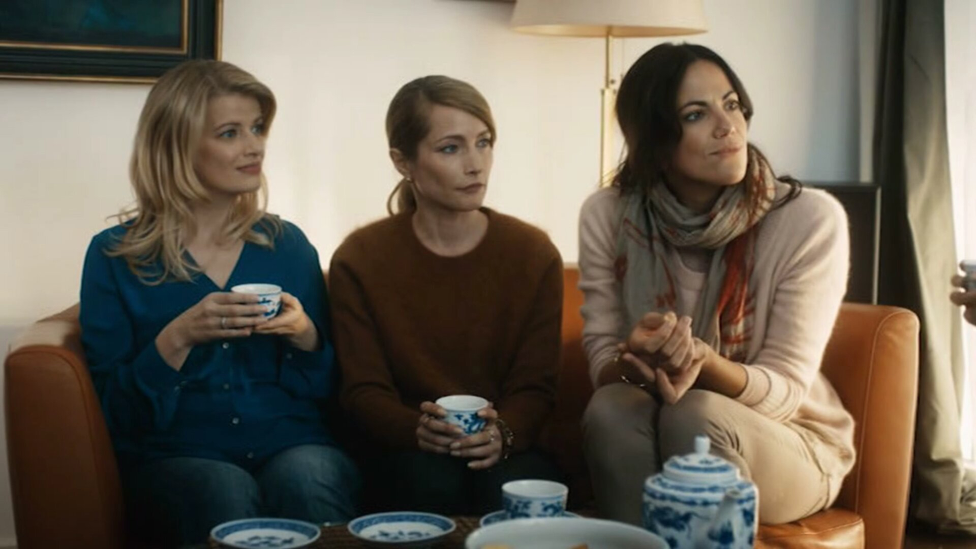 Still of Katja Wagner, Florentine Lahme and Bettina Zimmermann in Nachbarn süss-sauer (2014)