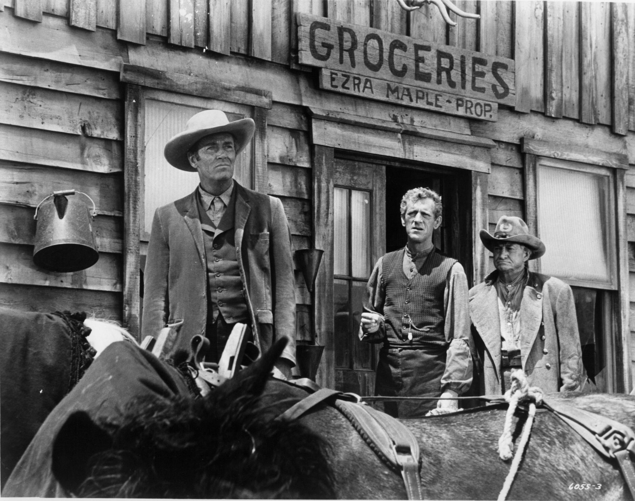 Still of Henry Fonda, John Anderson and Paul Fix in Welcome to Hard Times (1967)