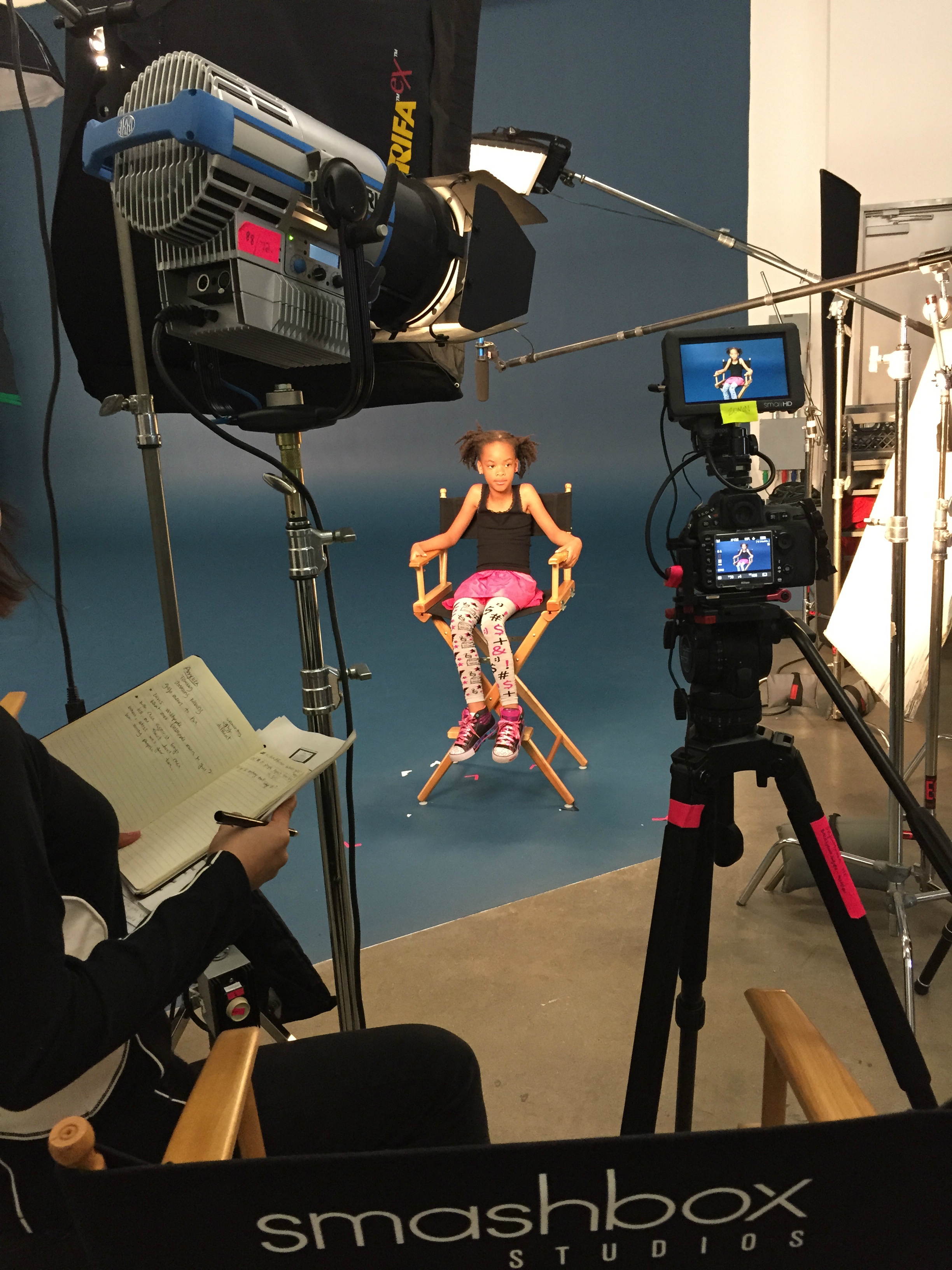 Jaidyn-Bleau behind the scenes on a National commercial shoot