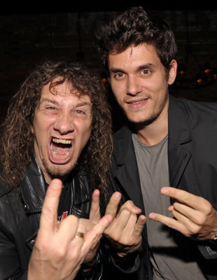 John Mayer and Steve 'Lips' Kudlow at event of Anvil: The Story of Anvil (2008)