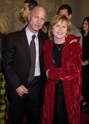 Ed Harris and Amy Madigan at event of Nuostabus protas (2001)