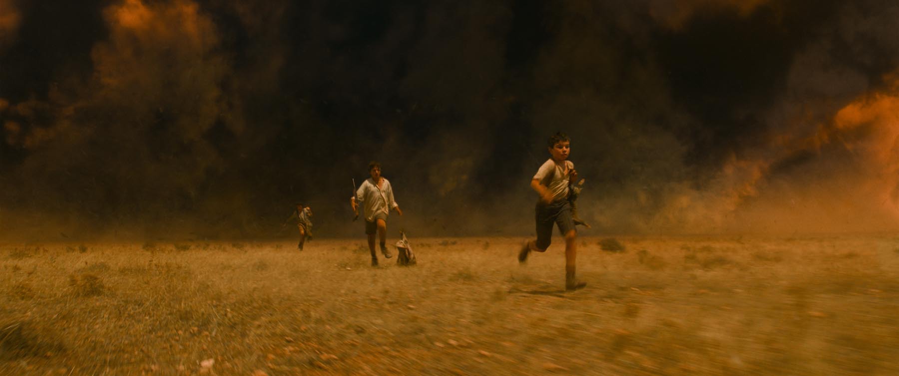 Still of Ben Norris, Aidan Liam Smith and Jack Patterson in Vandens ieskotojas (2014)