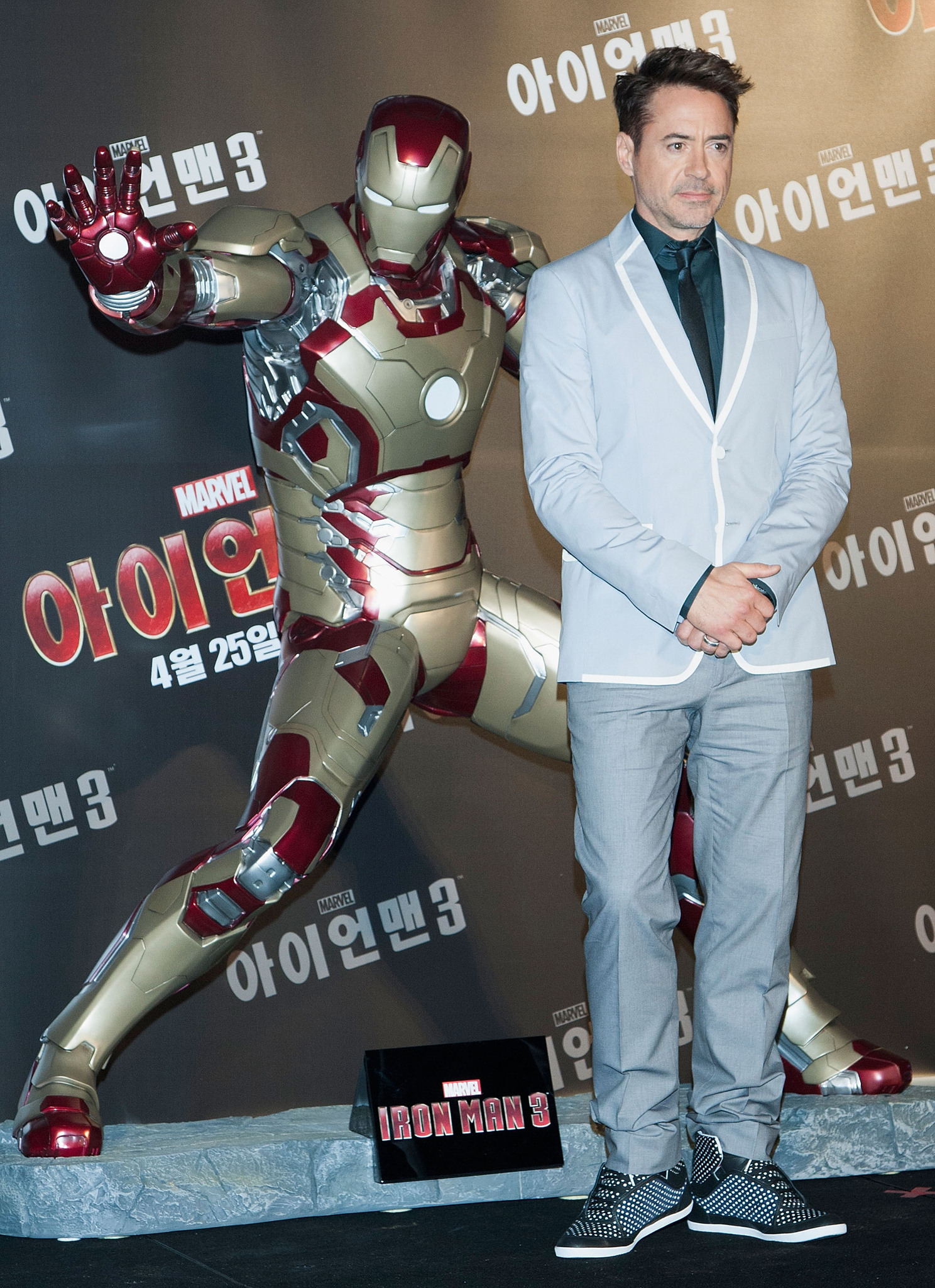 Robert Downey Jr. at event of Gelezinis zmogus 3 (2013)