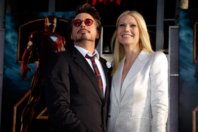 Robert Downey Jr. and Gwyneth Paltrow at event of Gelezinis zmogus 2 (2010)