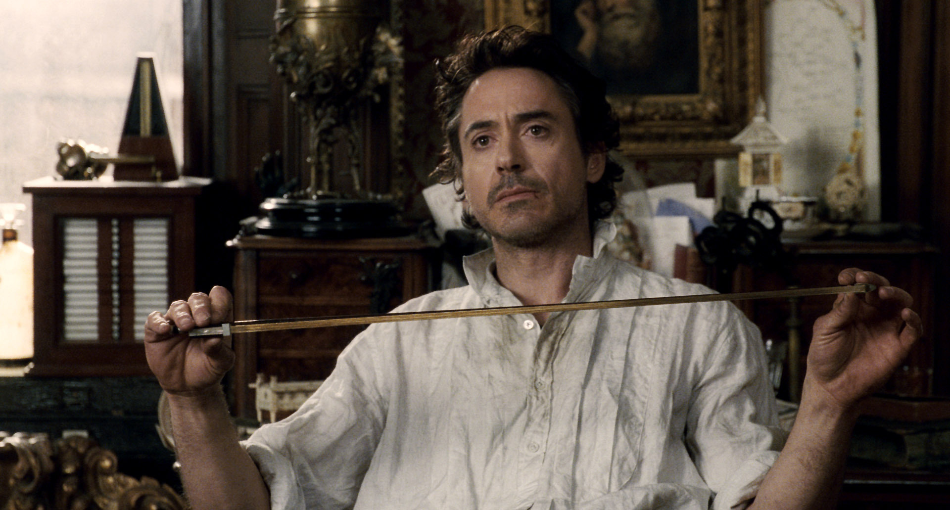 Still of Robert Downey Jr. in Sherlock Holmes (2009)