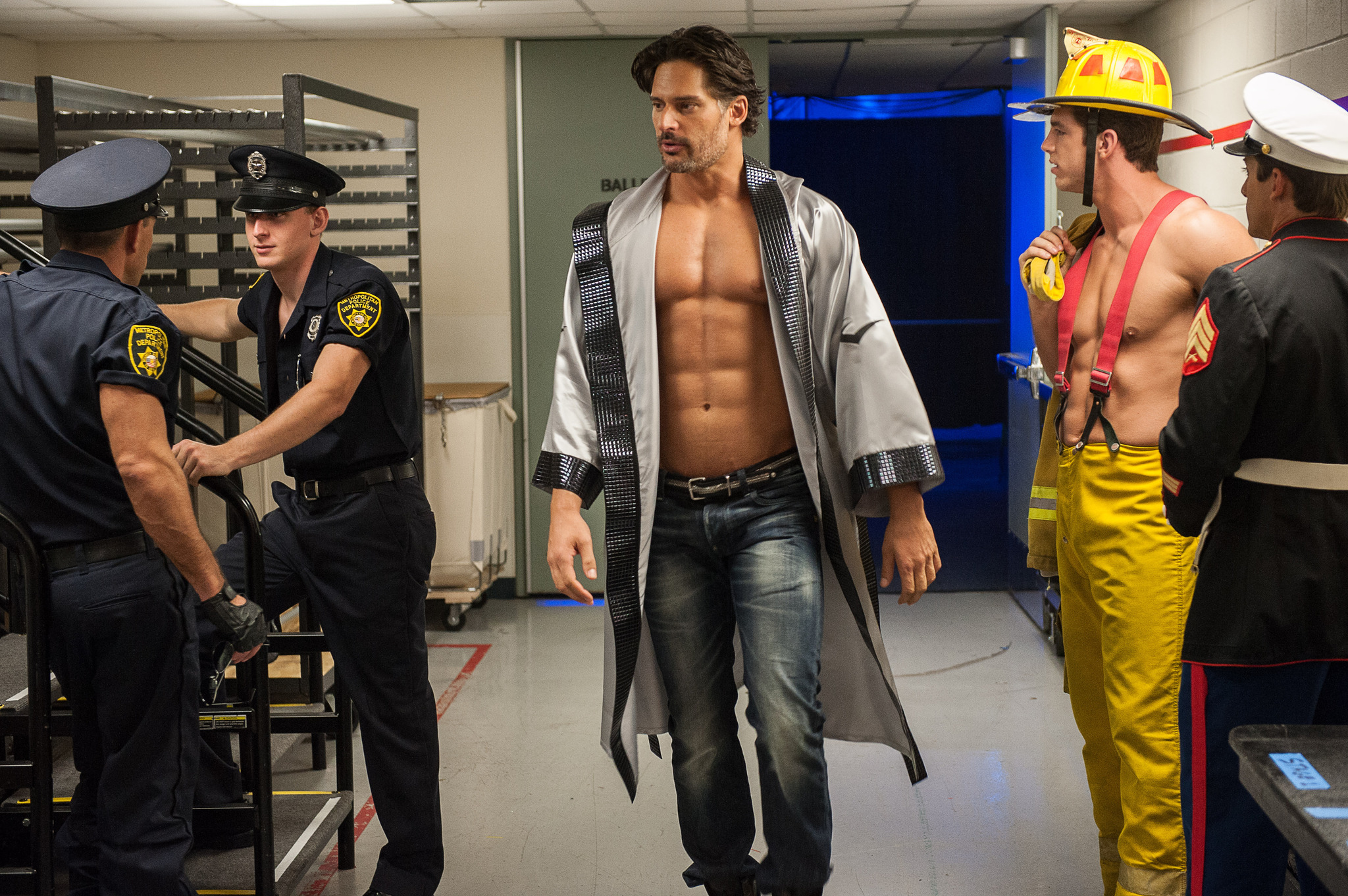 Still of Joe Manganiello and Billy Reilich in Magiskasis Maikas XXL (2015)