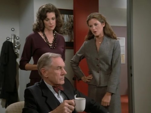 Still of Stephanie Zimbalist, Janet DeMay and George Wallace in Remington Steele (1982)