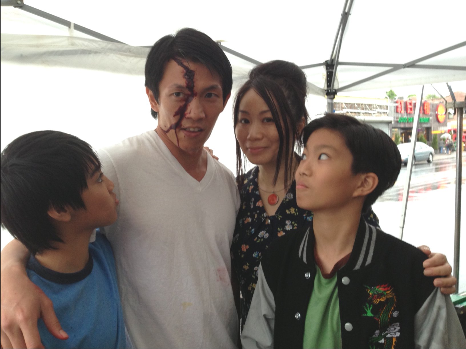 Still of Linda Wang (Mrs Wan), Alex Fox (Young Sonny Wan), Michael Gregory Fung (Young Steven Wan) and Shang-Ho Huang (Tien Chau Manager) in Martin Scorsese's 