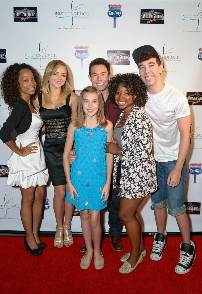 Hannah Meyer with Camille Spirlin, Oana Gregory, Colton Tran, Giovonnie Samuels, and Matthew Scott Montgomery