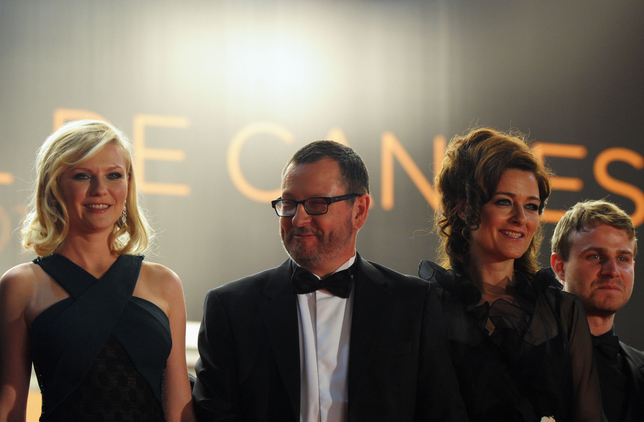 Kirsten Dunst, Lars von Trier and Brady Corbet at event of Melancholija (2011)