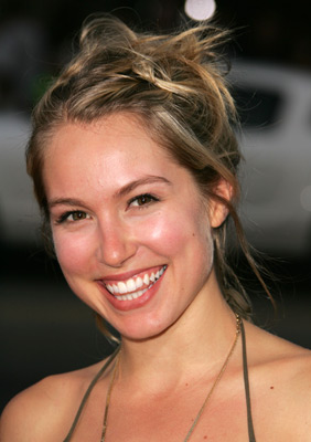 Sarah Carter at event of Undiscovered (2005)