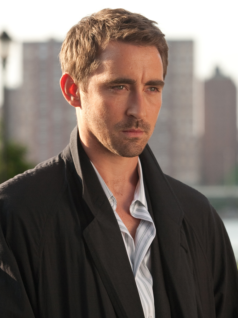Still of Lee Pace in The Resident (2011)