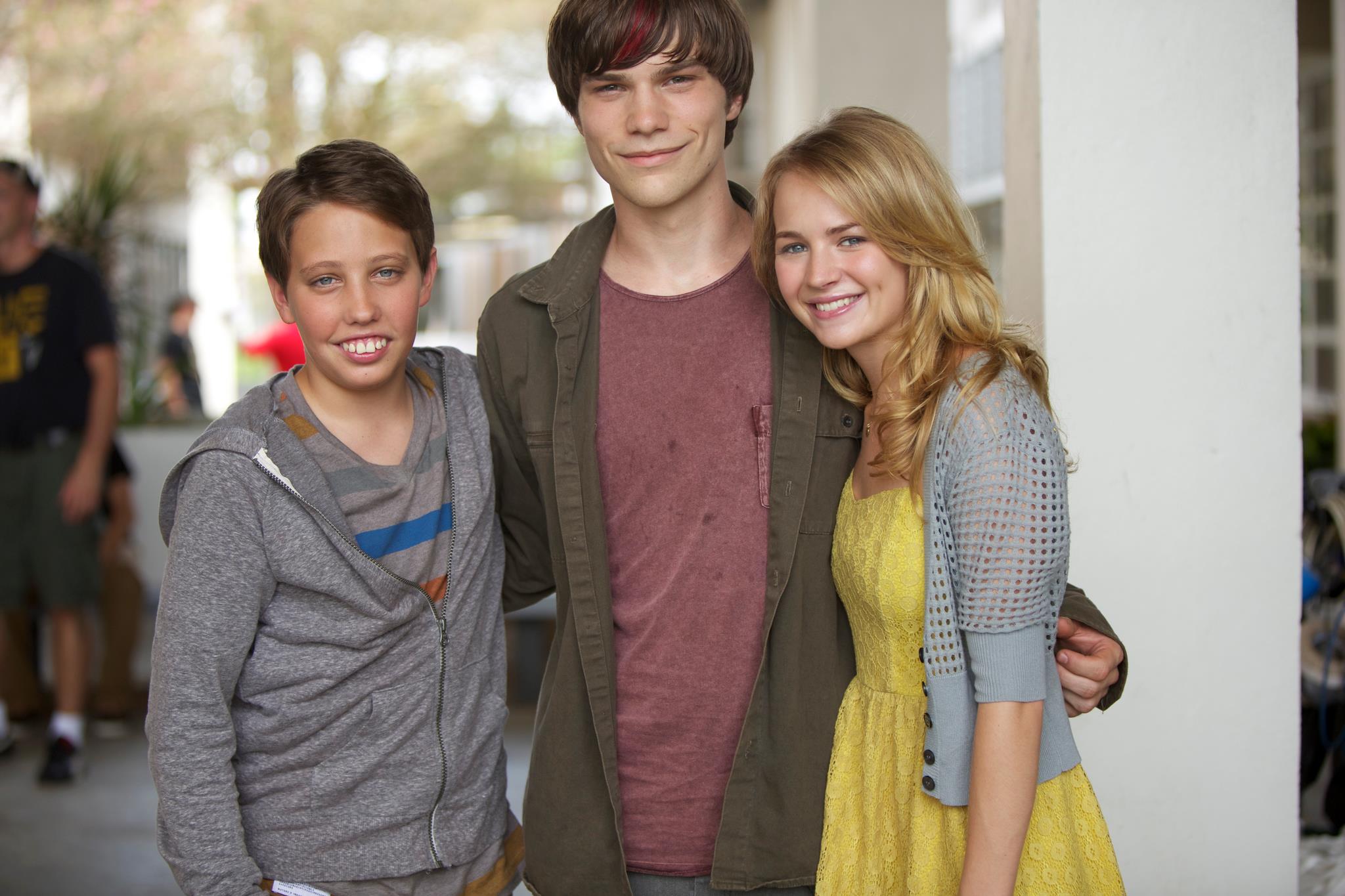 Britt Robertson, Nick Krause and Ryan Lee in White Rabbit (2013)