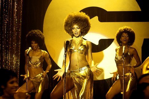 Still of Sybil Azur, Beyoncé Knowles and Nicole Humphries in Austin Powers in Goldmember (2002)
