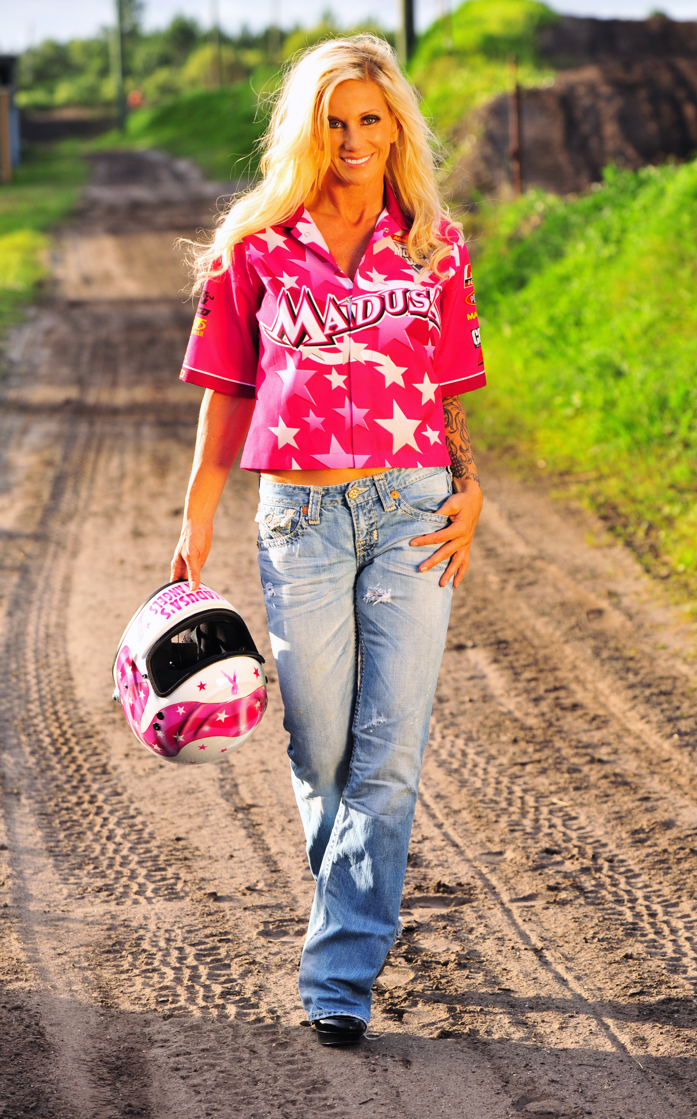 A chick and her Monster Truck