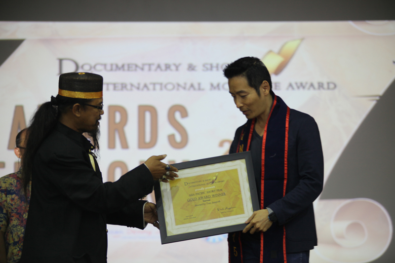 'Sur-Real' by Tom Jumpoth won Gold Award in the Documentary & Short International Movie Award 2015, Jakarta Indonesia.