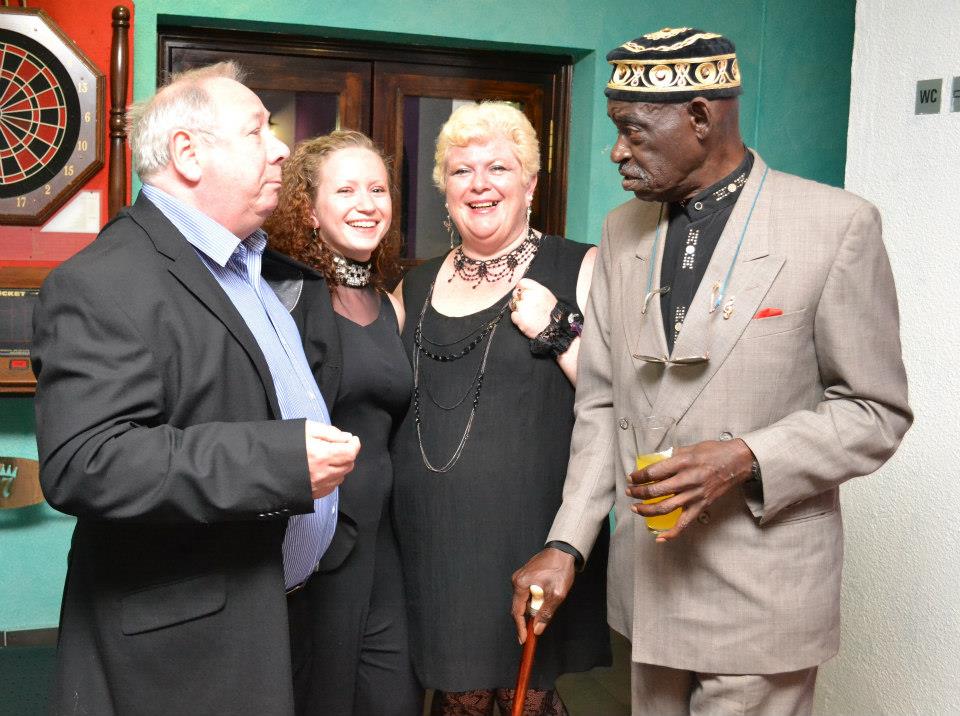 Billie (Left) on set with Al Mathews (Right) and the Kays